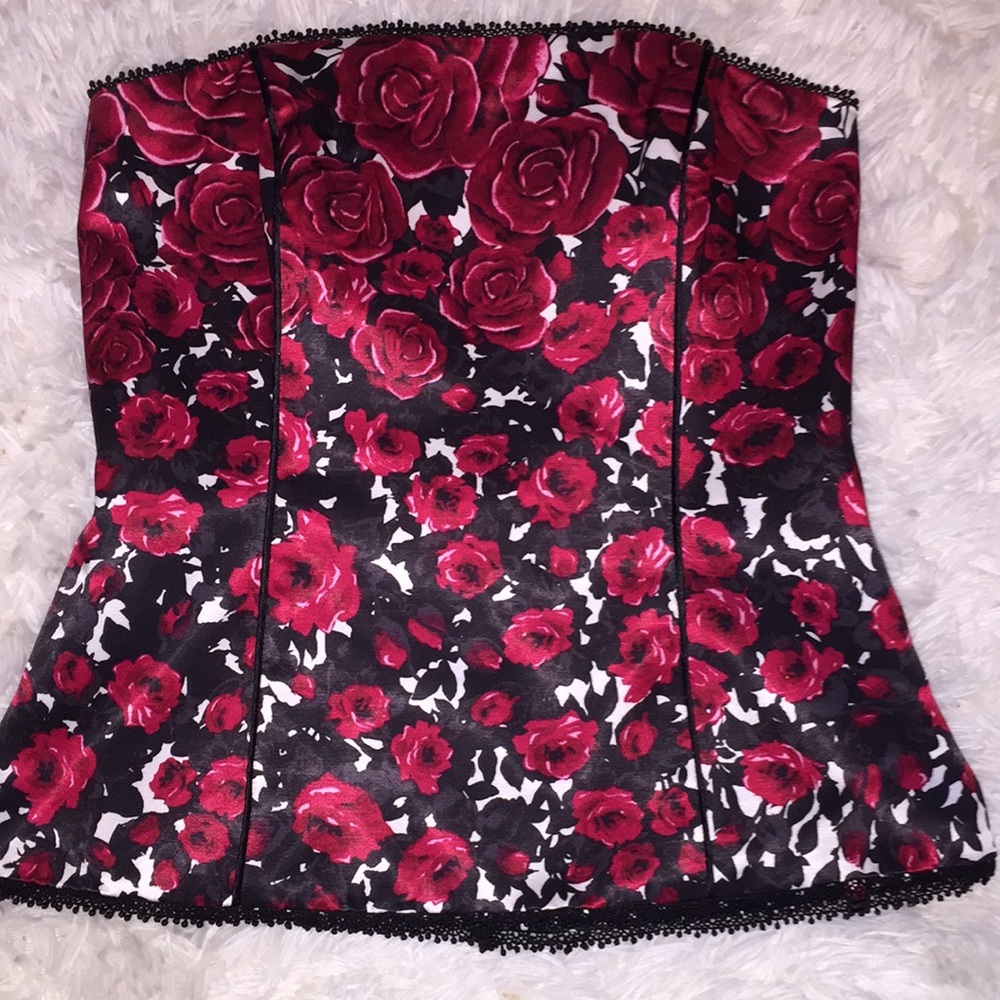 White House Black Market